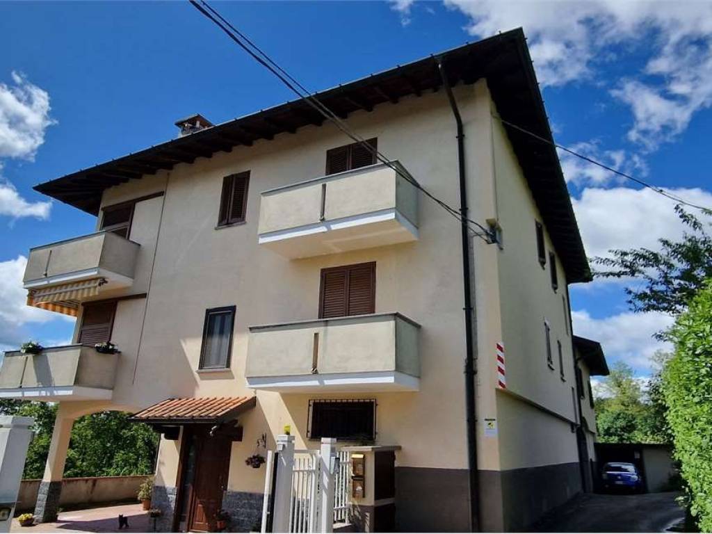 appartamento in vendita a Borgomanero