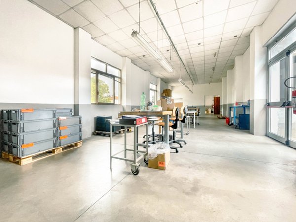 ufficio in vendita a Borgomanero