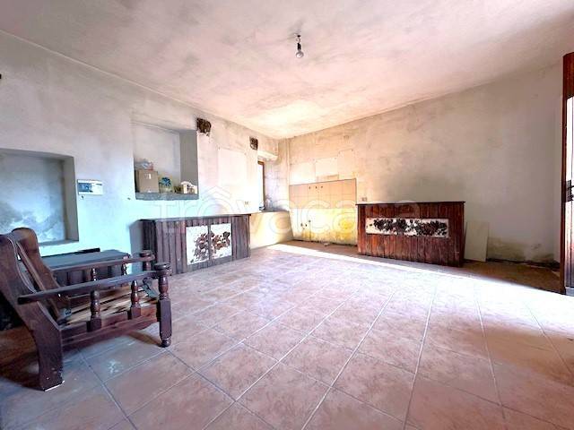casa indipendente in vendita a Borgomanero