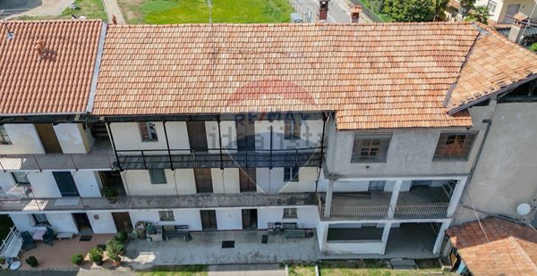 casa indipendente in vendita a Borgomanero