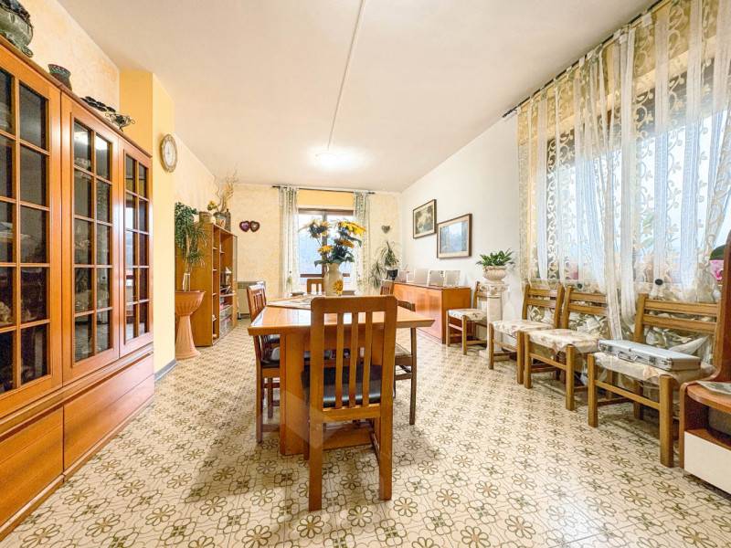 appartamento in vendita a Borgomanero