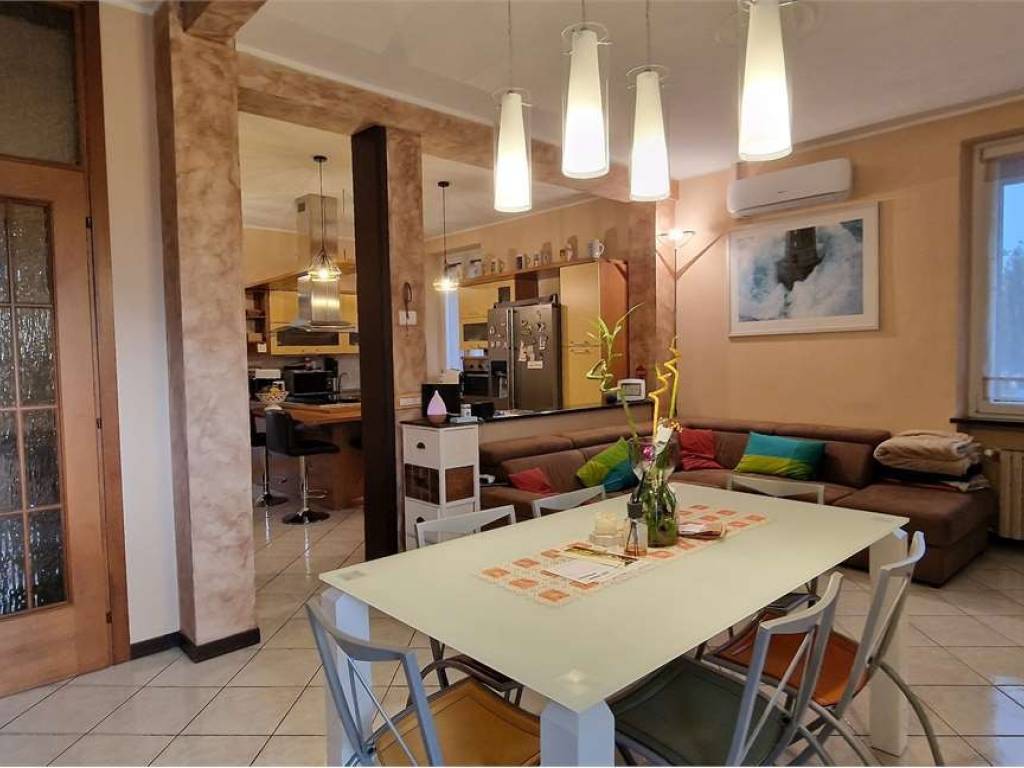 appartamento in vendita a Borgomanero