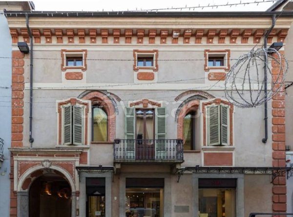 villa in vendita a Borgomanero