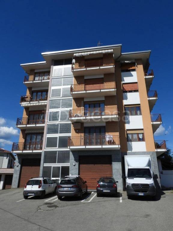 appartamento in vendita a Borgomanero