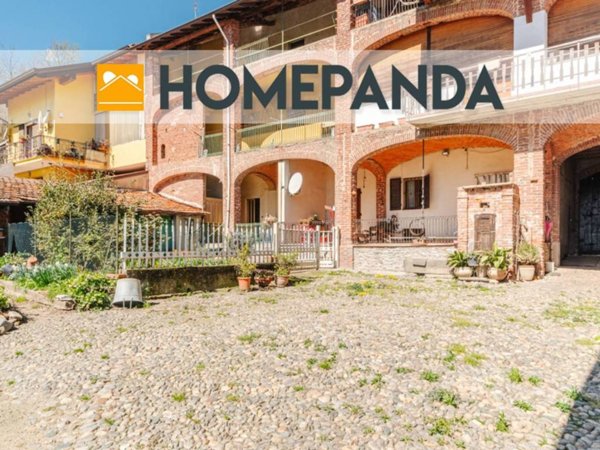 casa indipendente in vendita a Borgomanero