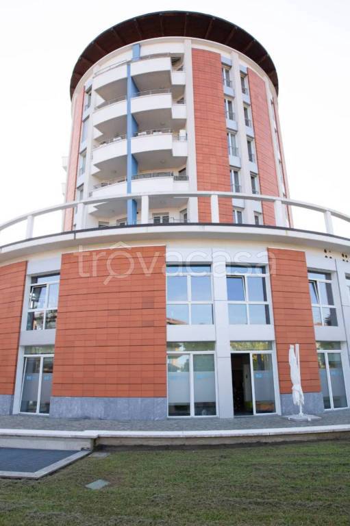 ufficio in vendita a Borgomanero