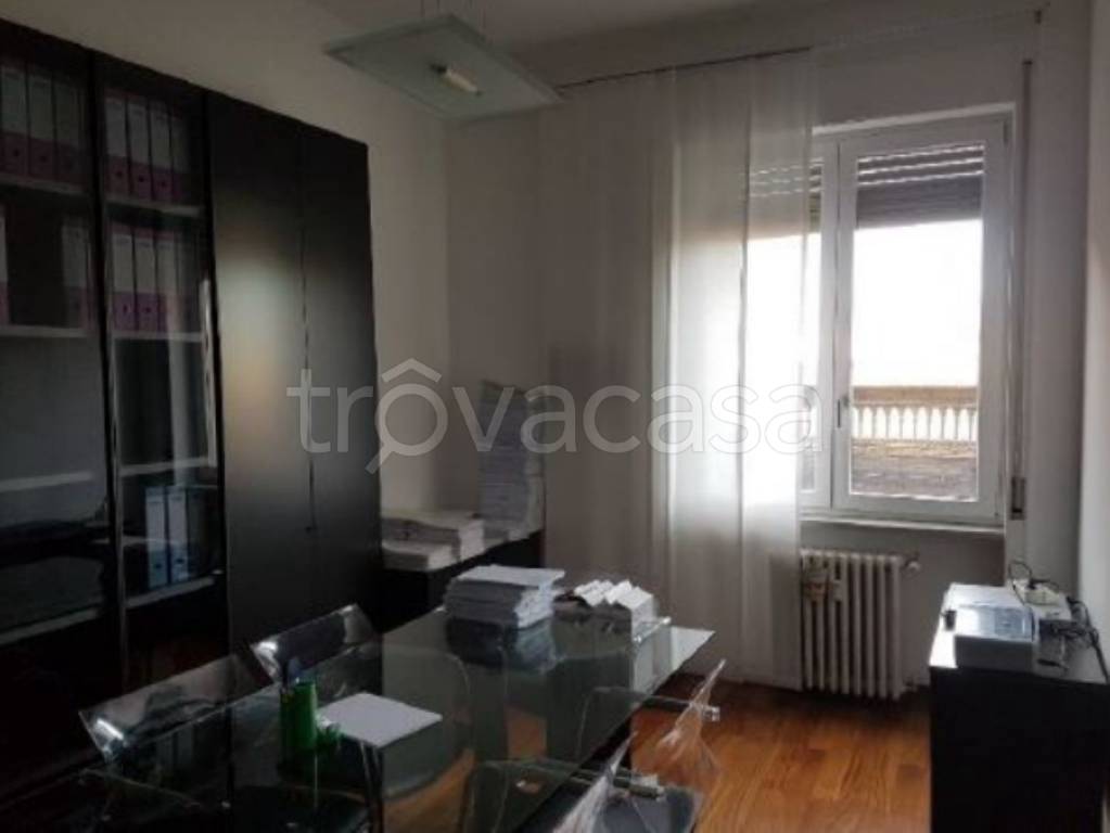 ufficio in vendita a Borgomanero