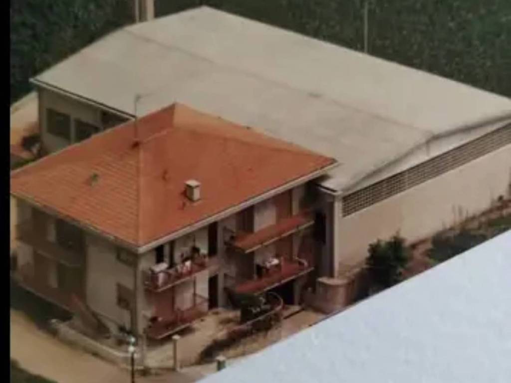 casa indipendente in vendita a Borgomanero