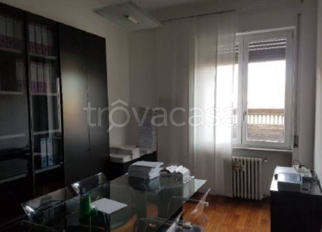ufficio in vendita a Borgomanero