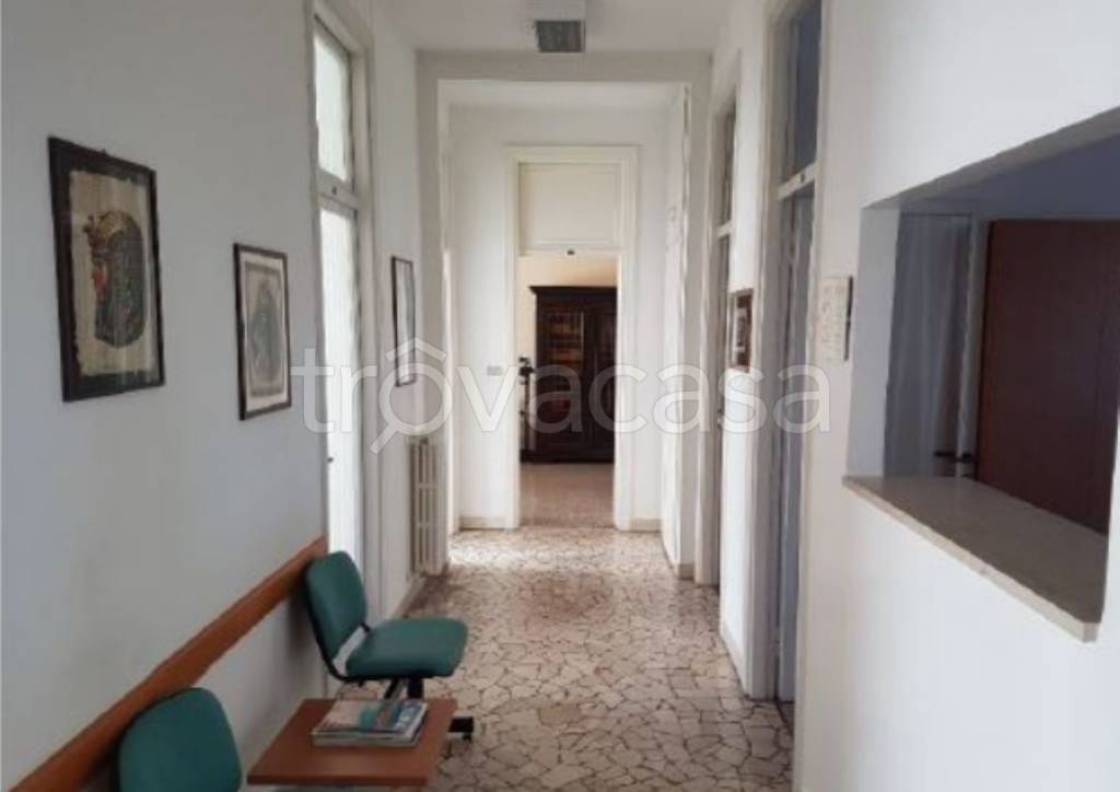 ufficio in vendita a Borgomanero