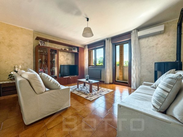 appartamento in vendita a Borgomanero