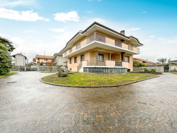 appartamento in vendita a Borgomanero