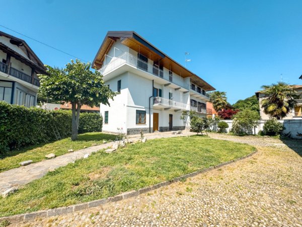casa indipendente in vendita a Borgomanero