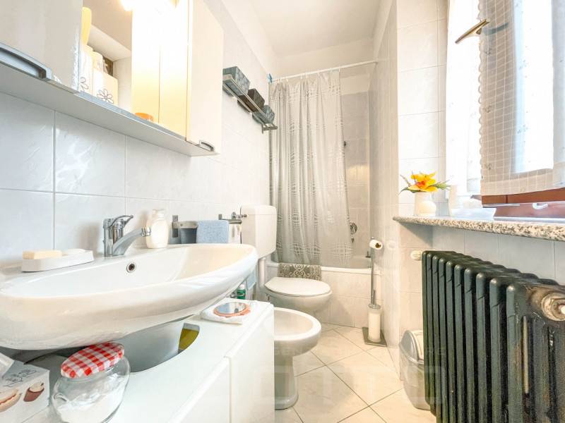 intera palazzina in vendita a Borgomanero
