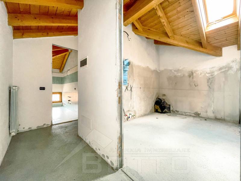appartamento in vendita a Borgomanero