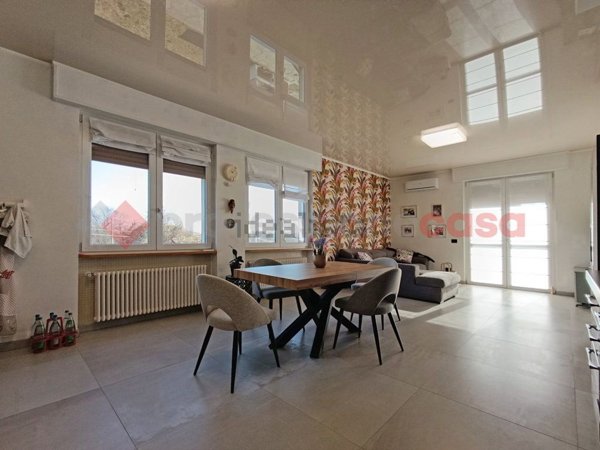 casa indipendente in vendita a Borgomanero