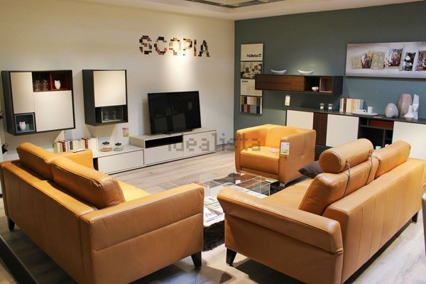 casa indipendente in vendita a Borgomanero