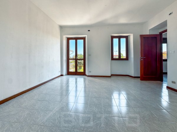 appartamento in vendita a Borgomanero