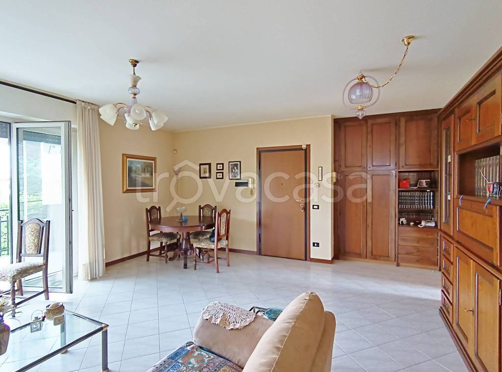 appartamento in vendita a Borgomanero