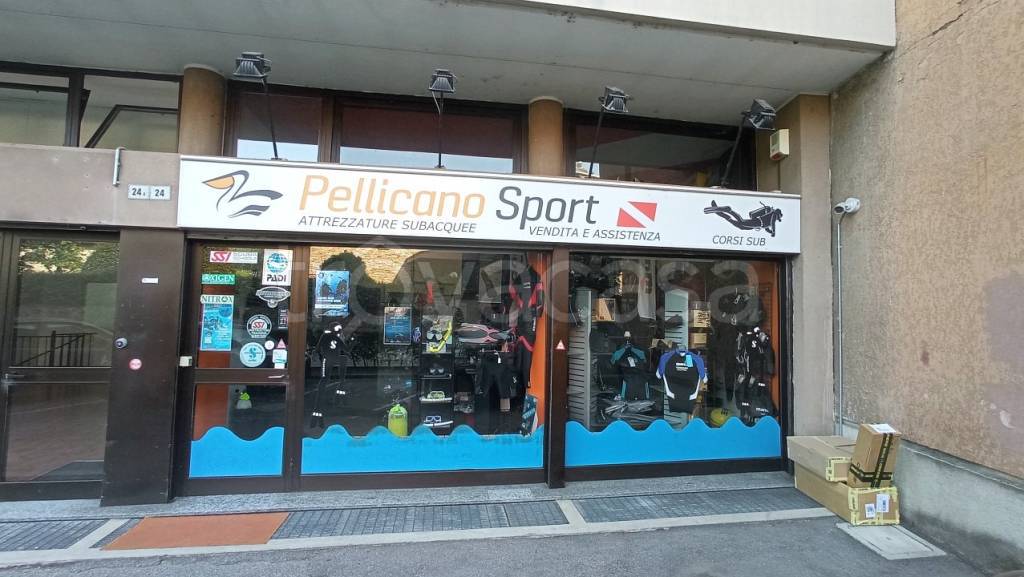 negozio in vendita a Borgomanero