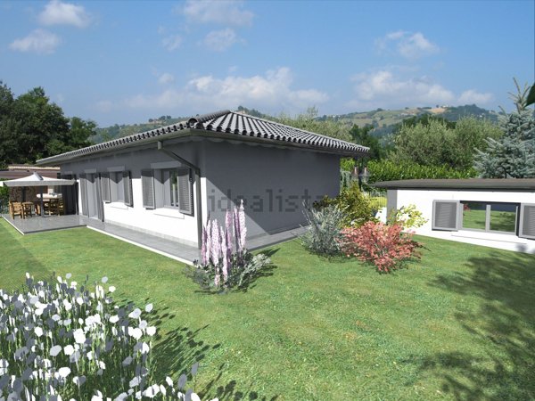 casa indipendente in vendita a Borgomanero