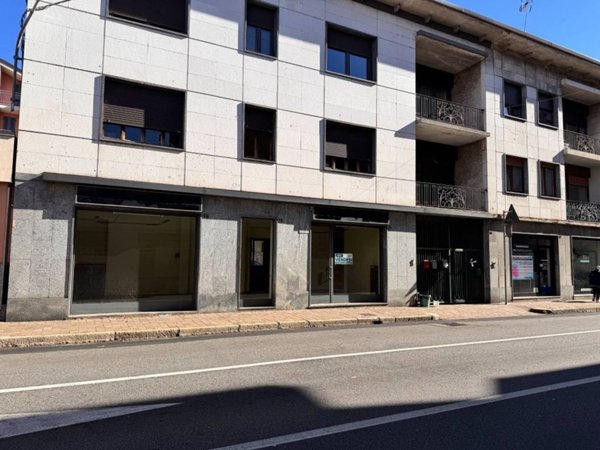 negozio in vendita a Borgomanero