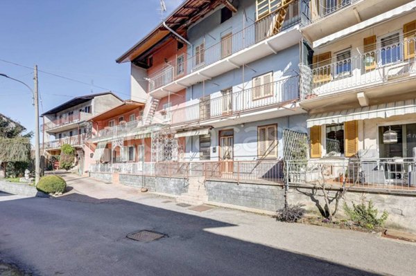 casa indipendente in vendita a Borgomanero
