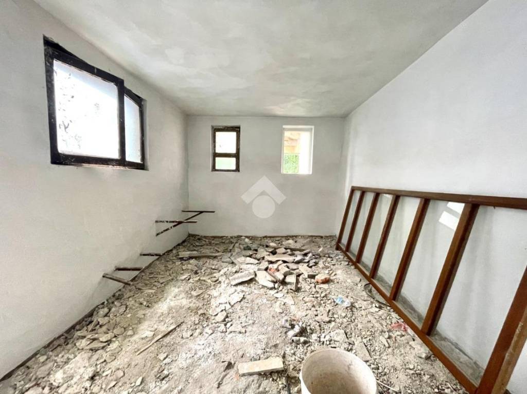 appartamento in vendita a Borgomanero