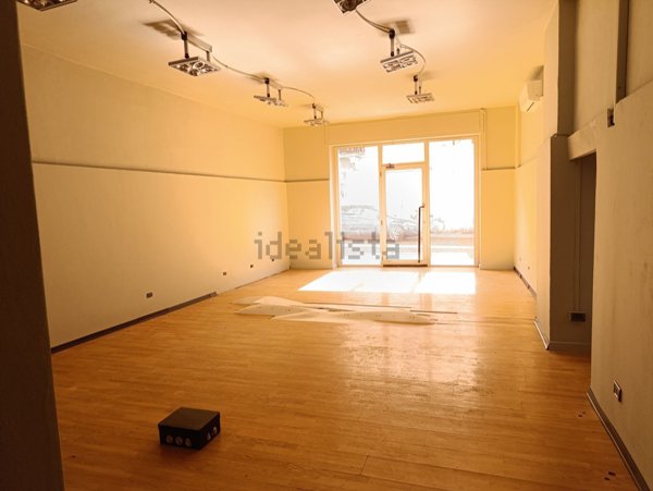 ufficio in vendita a Borgomanero