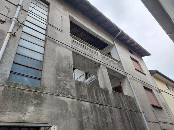 pentavano in vendita a Borgomanero