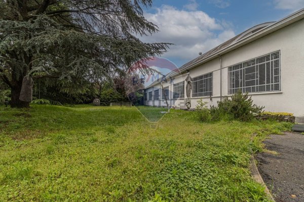 casa indipendente in vendita a Borgomanero