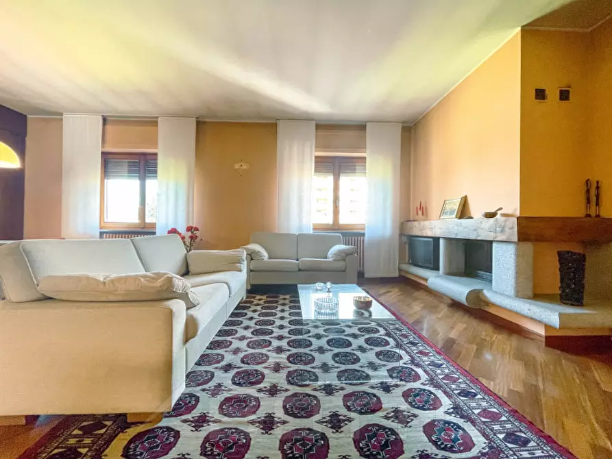 casa indipendente in vendita a Borgomanero