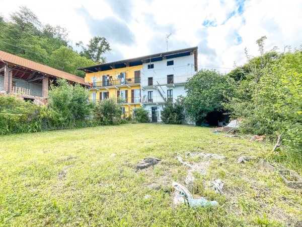 casa semindipendente in vendita a Borgomanero
