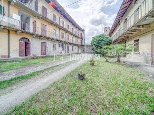 casa indipendente in vendita a Borgomanero