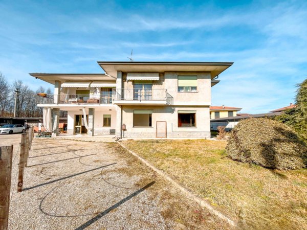 appartamento in vendita a Borgomanero