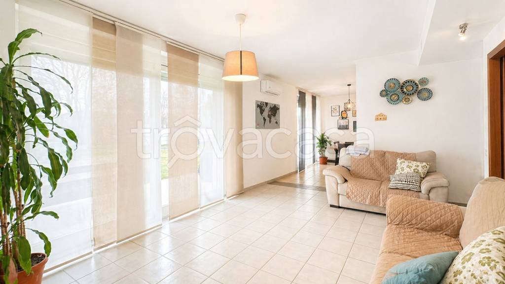 appartamento in vendita a Borgomanero