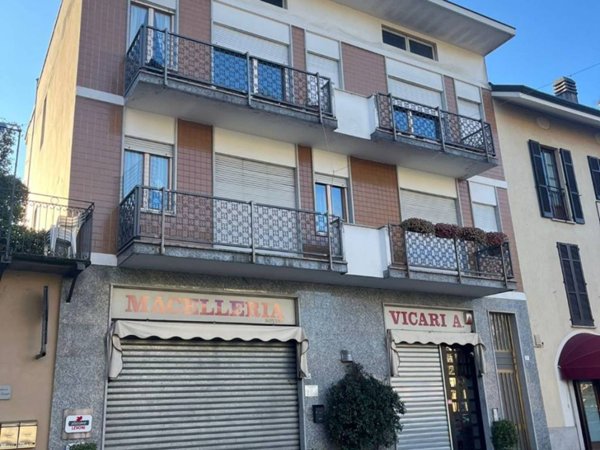 intera palazzina in vendita a Borgomanero