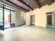 negozio in vendita a Borgomanero