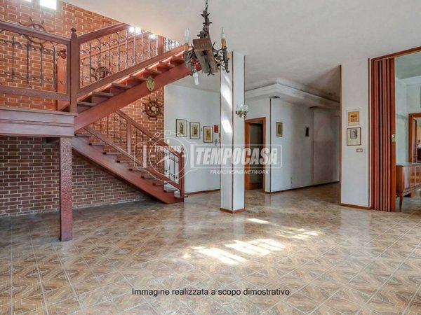 casa indipendente in vendita a Borgomanero