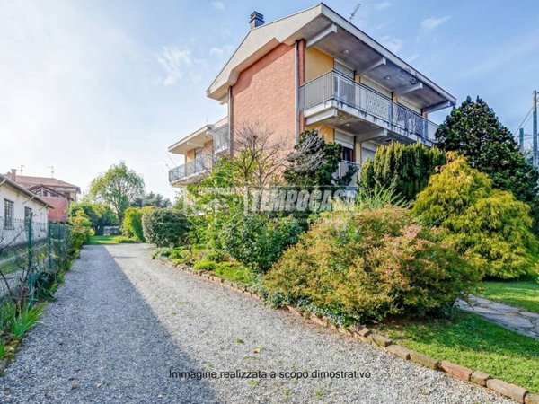 casa indipendente in vendita a Borgomanero