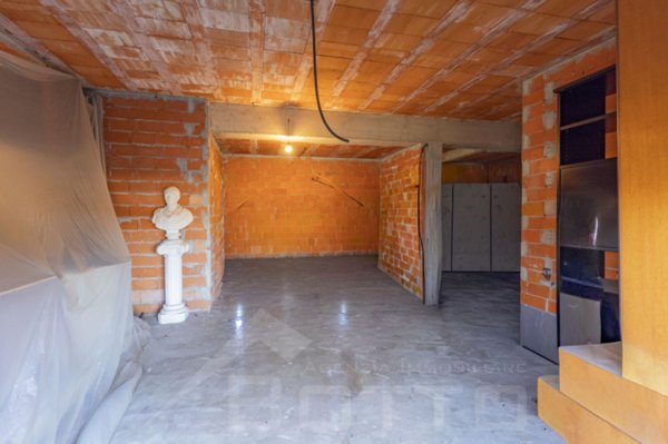 casa indipendente in vendita a Borgomanero