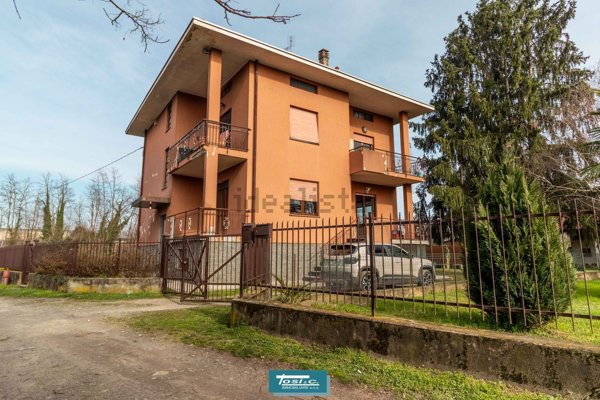 appartamento in vendita a Borgomanero