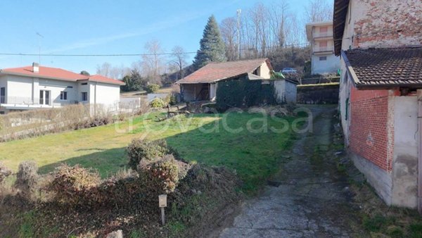 casa indipendente in vendita a Borgomanero