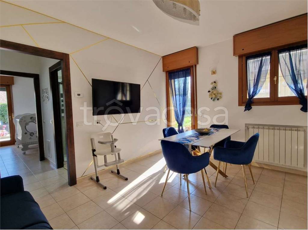 appartamento in vendita a Borgomanero in zona San Marco