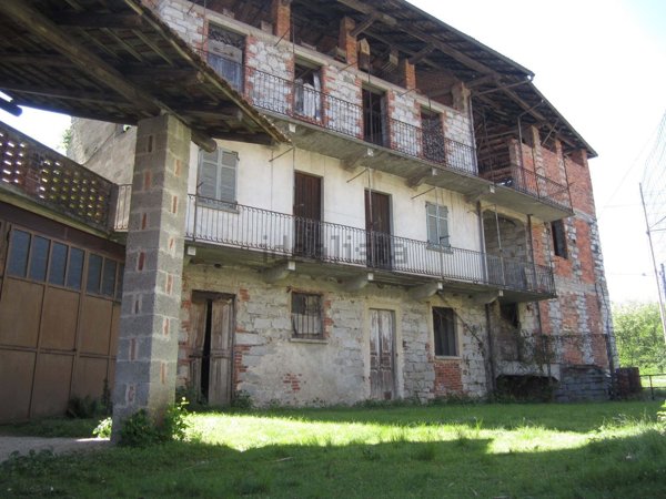 appartamento in vendita a Borgomanero