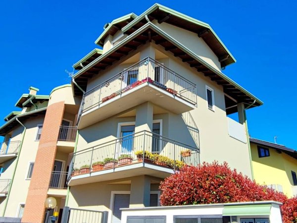 appartamento in vendita a Borgomanero