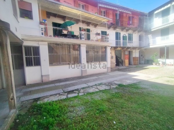 locale di sgombero in vendita a Borgomanero