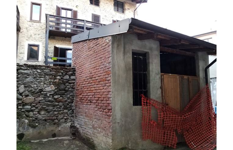 casa indipendente in vendita a Borgomanero