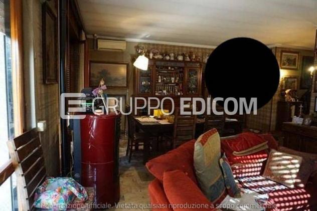 casa indipendente in vendita a Borgomanero