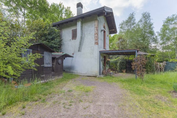 casa indipendente in vendita a Borgomanero